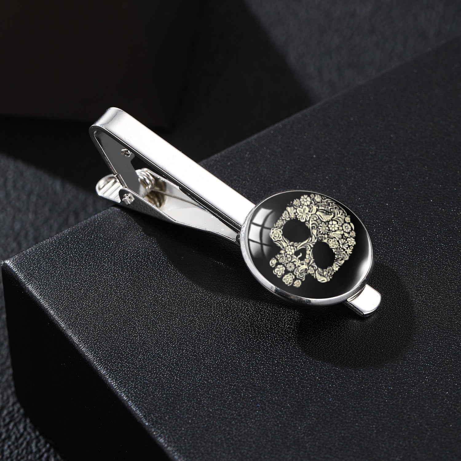 Vintage Skull Pattern Time Stone Men's Tie Clip