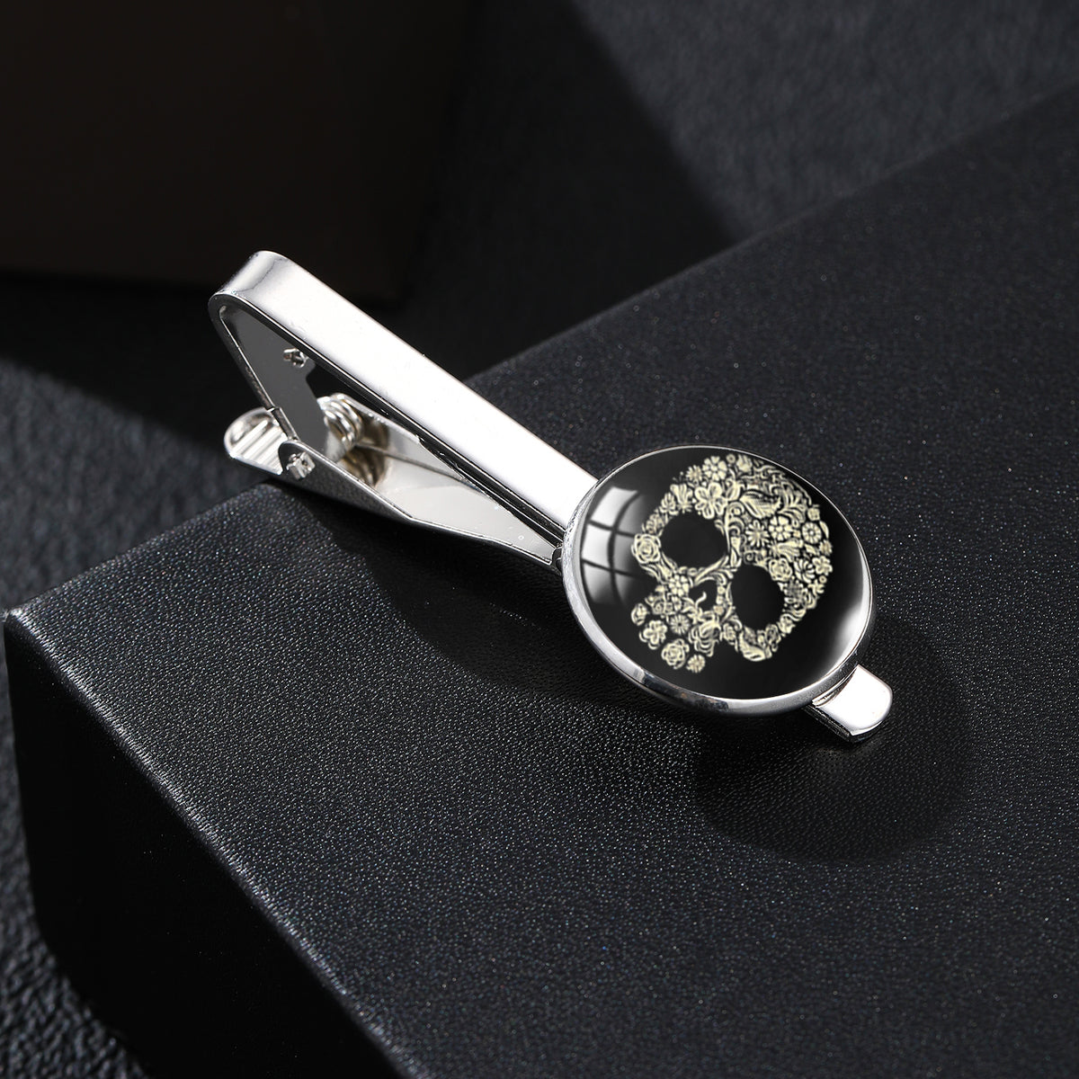 Vintage Skull Pattern Time Stone Men's Tie Clip