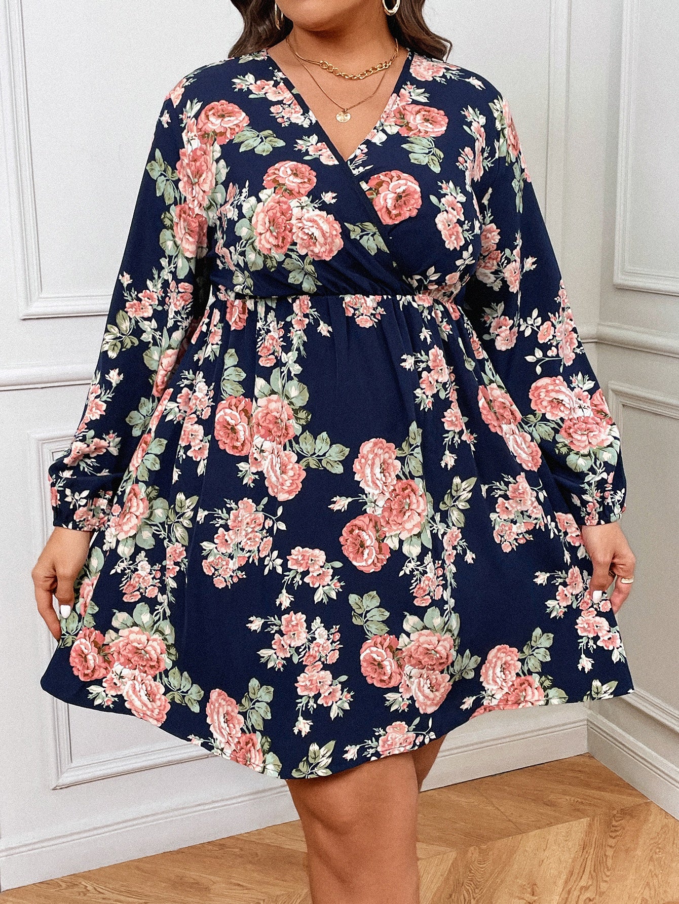  Rose Print Lantern Sleeve Mini Dress