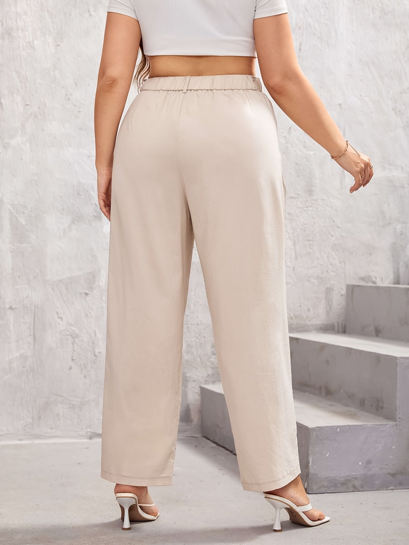 Women's Plus Solid Button Front Straight Leg Loose Trousers