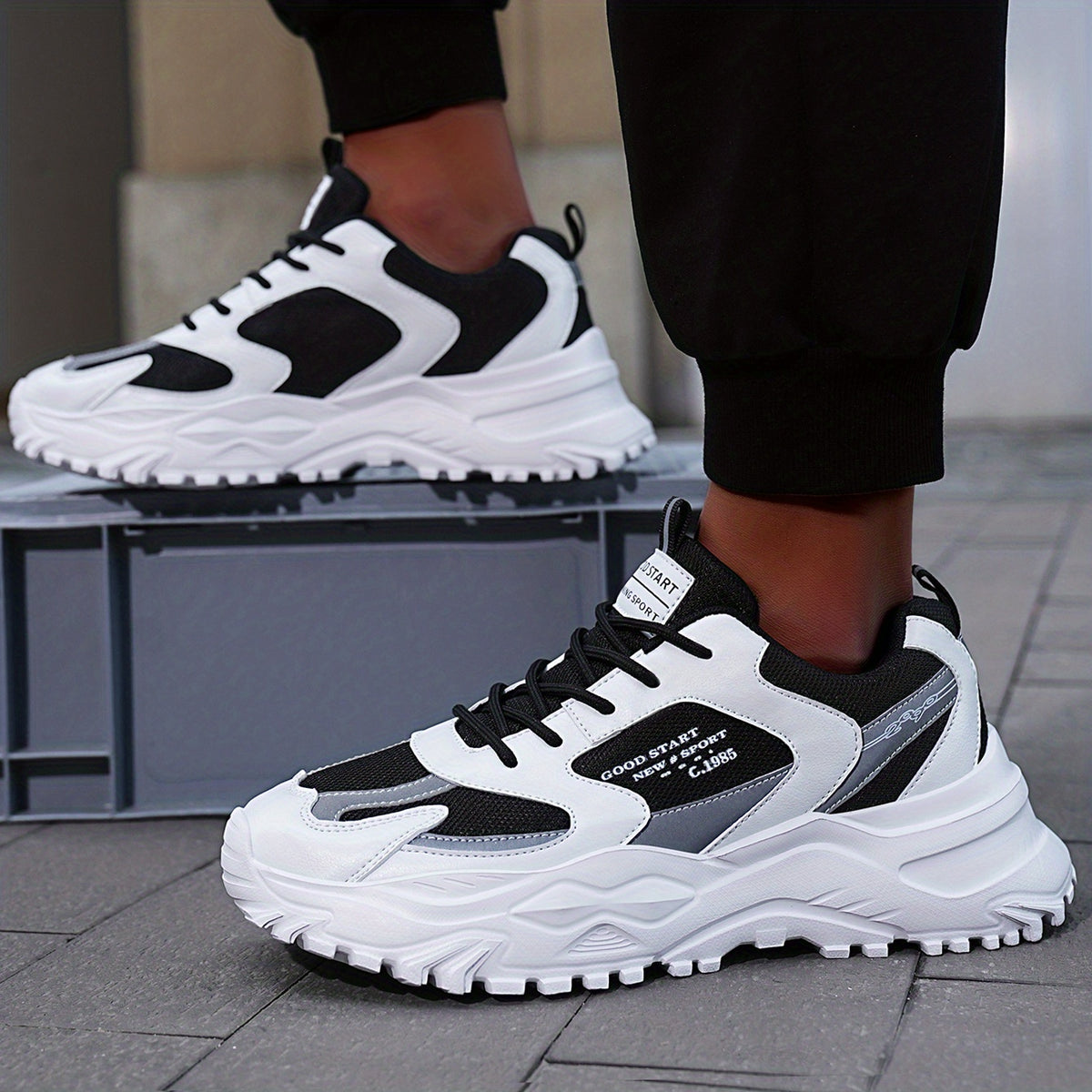 Women's Lace Up Mesh Sneakers Breathable Walking Shoes Chunky Sneakers
