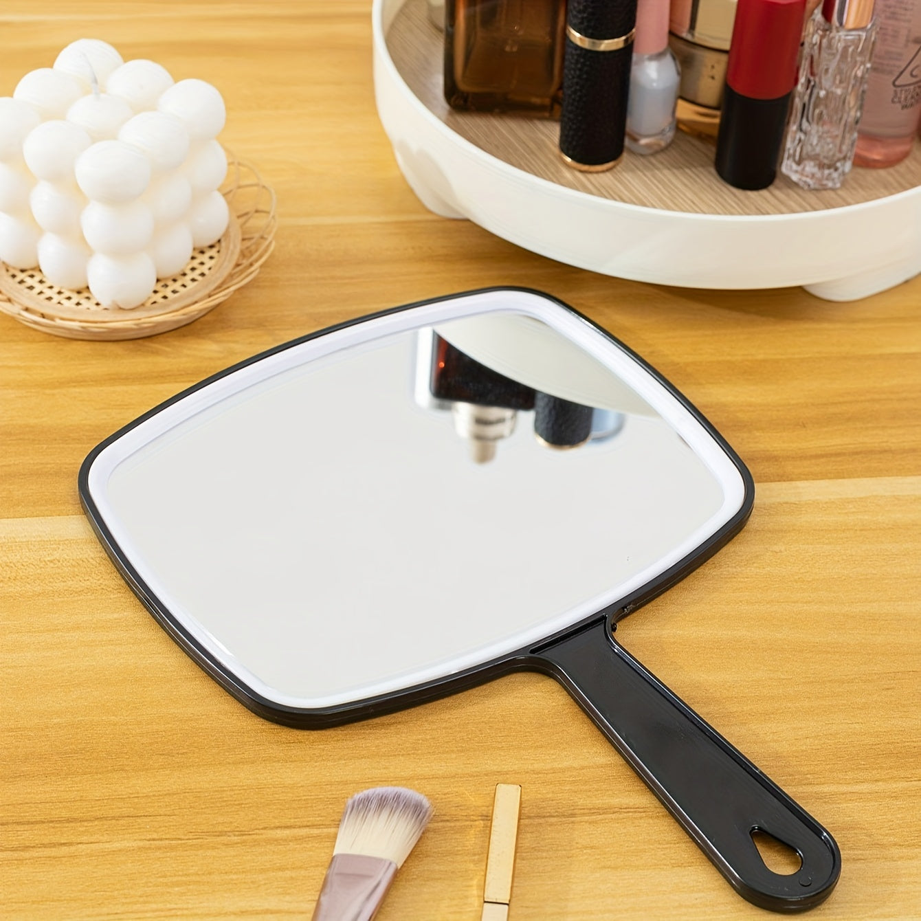 Hand Held Mirror Shaving Mirror Wall Hanging Hairdressing Mirror
