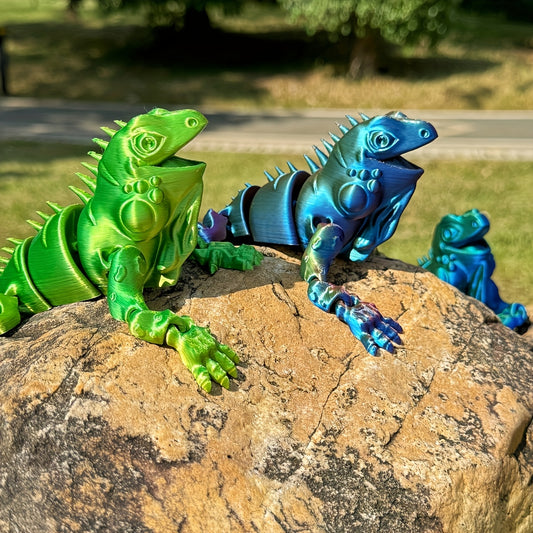 Vibrant Red 3D Printed Lizard Statue with Flexible Joints Articulated Tail