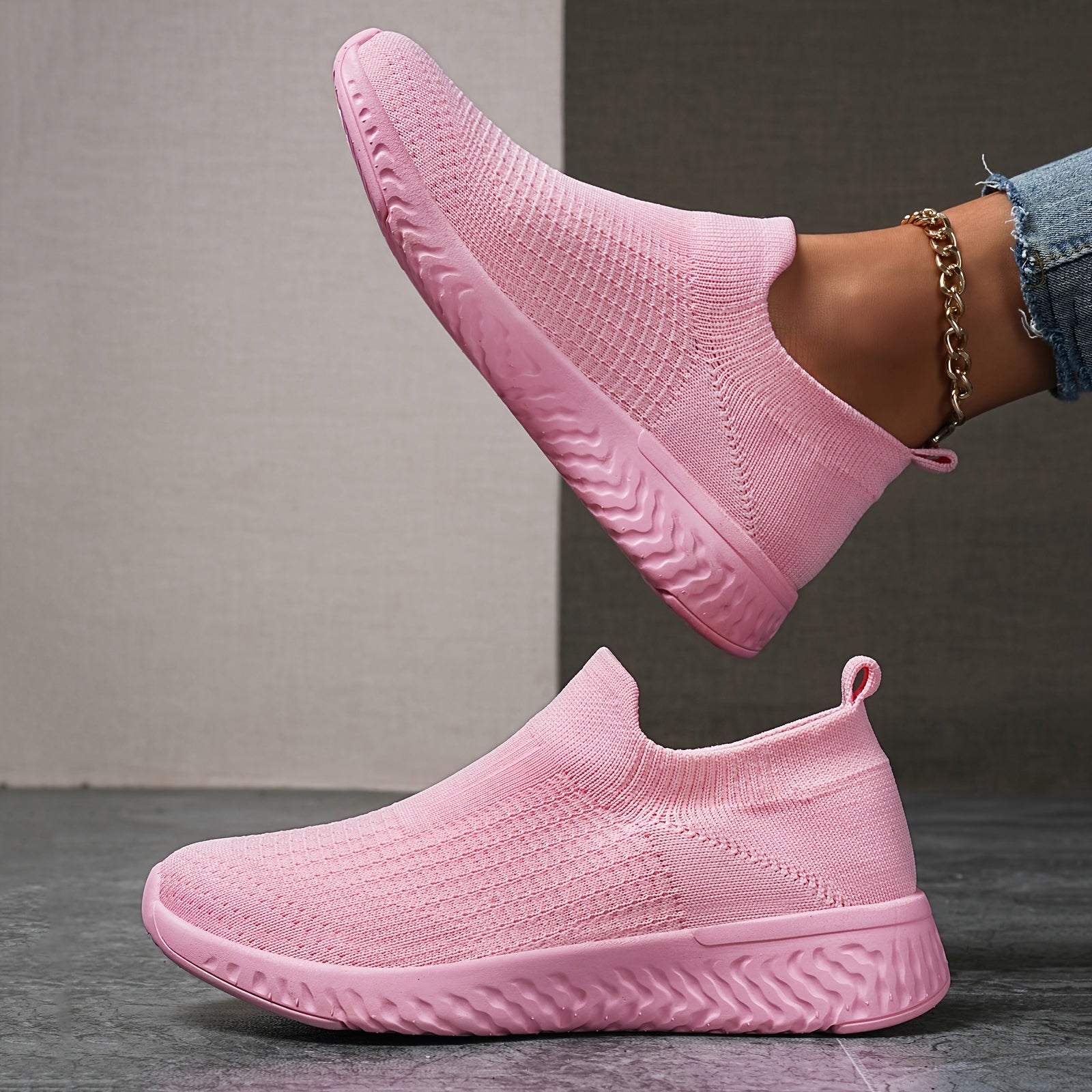 Women's Mesh Breathable Running Shoes Comfortable Non slip Sports Shoes