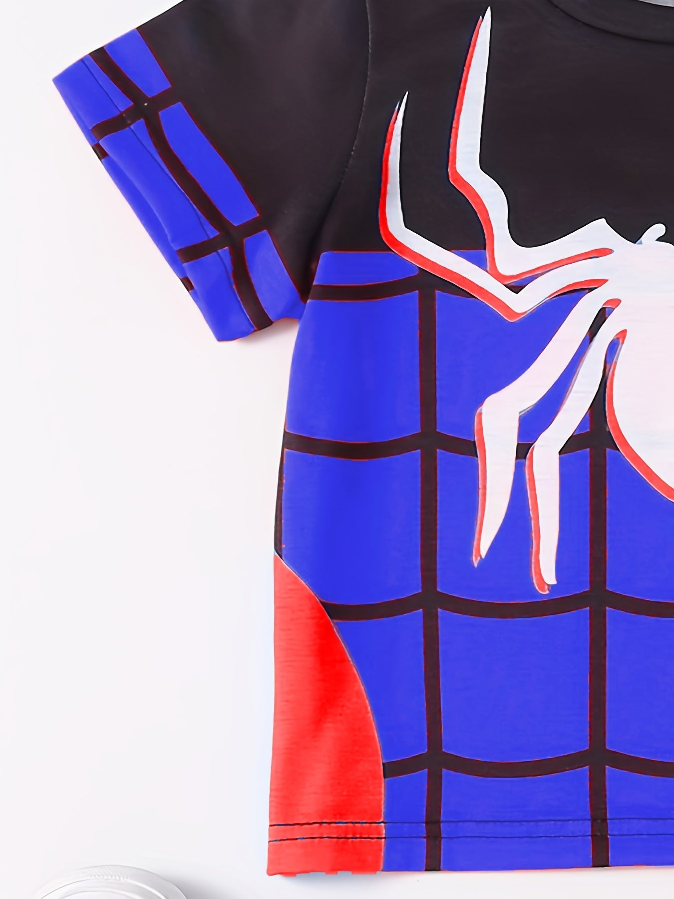 2pcs Toddler Boys Spider Graphic T Shirts & Shorts Set