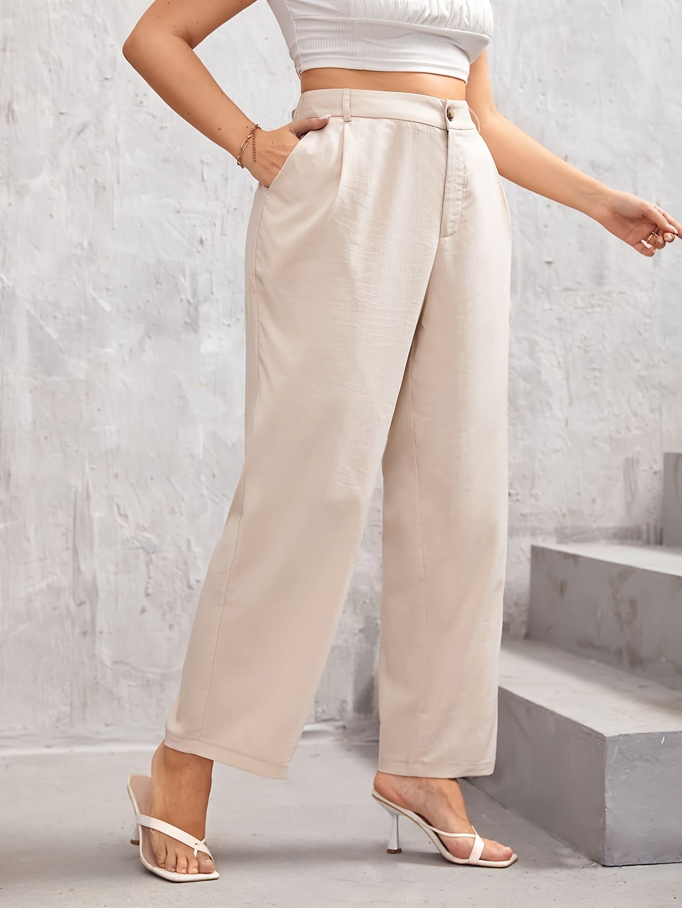 Women's Plus Solid Button Front Straight Leg Loose Trousers
