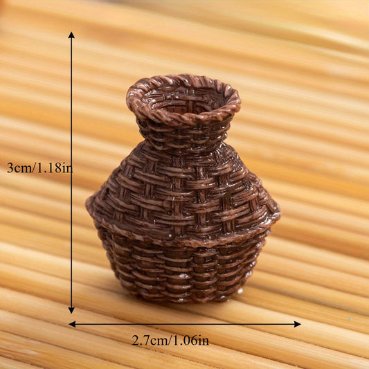 4pcs Mini Willow Baskets Mixed Colors for Crafts & DIY Projects