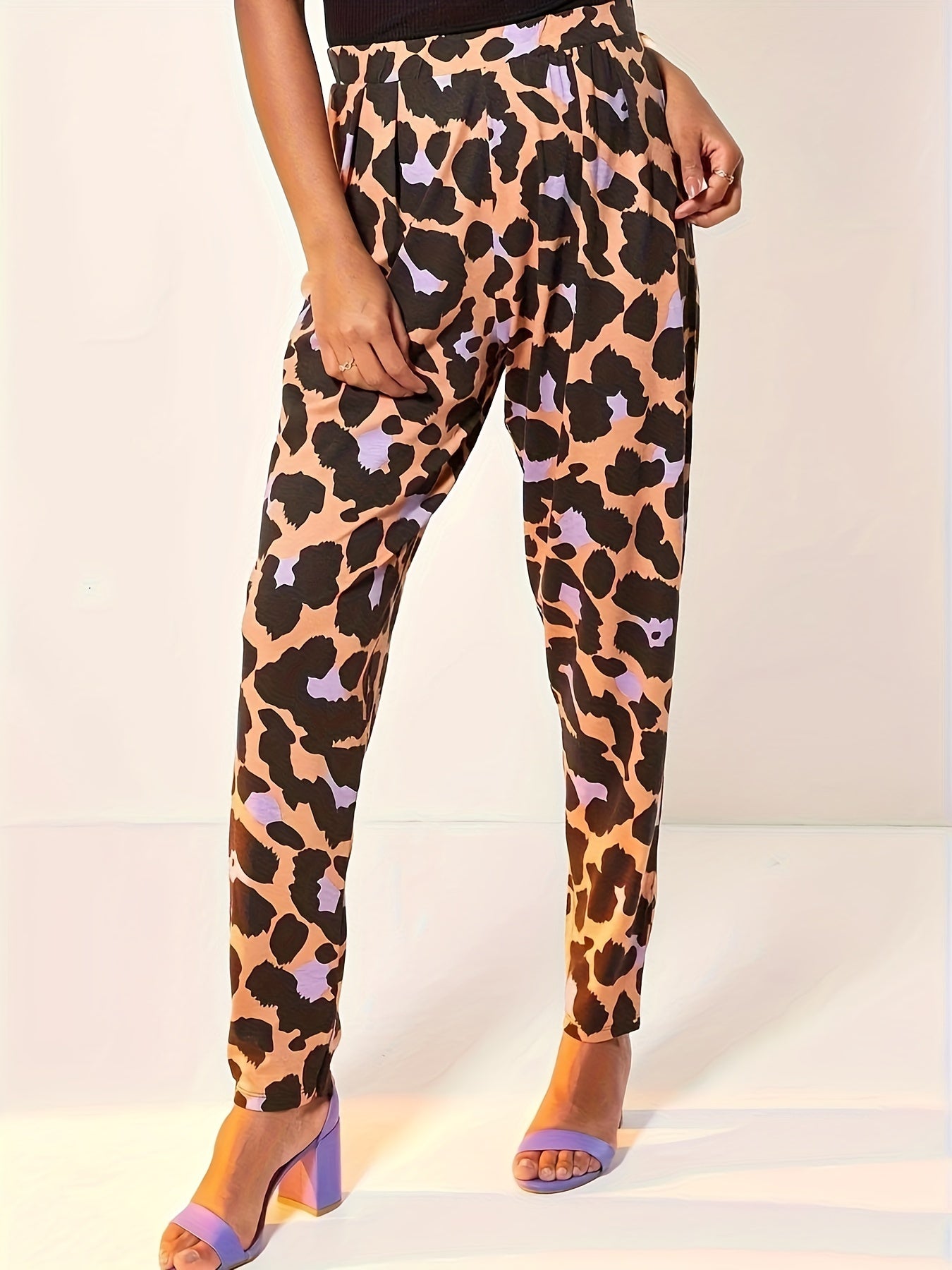  Leopard Print High Rise Trousers