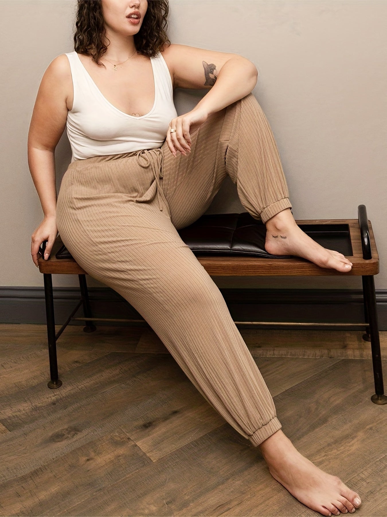  Solid Ribbed Drawstring Joggers
