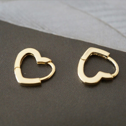 Heart Shaped Hoop Huggie Earrings 925 Silver Plated Ear Buckle Gift