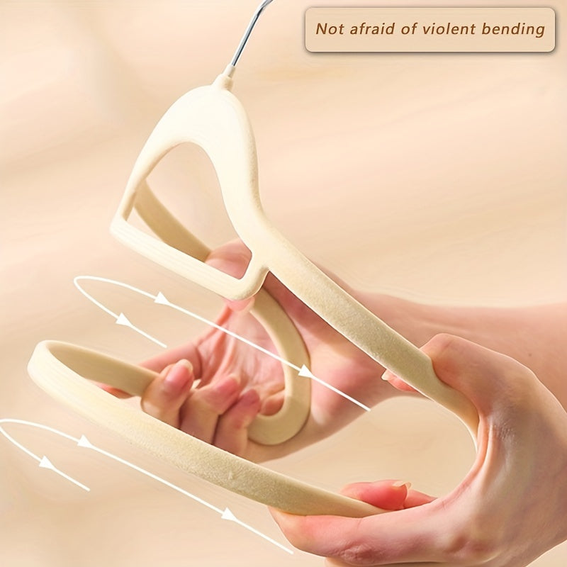 Non-slip Flocking Hangers Prevent Shoulder Bulges