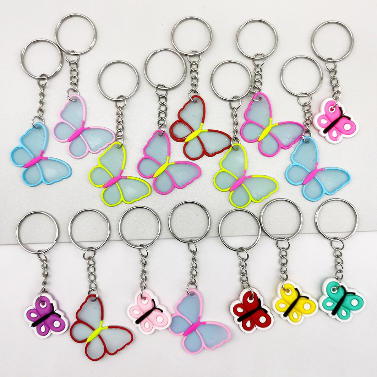 16pcs Butterfly Keychain Party Favors Mini Keyring Classroom Prizes Gift Bag Stu