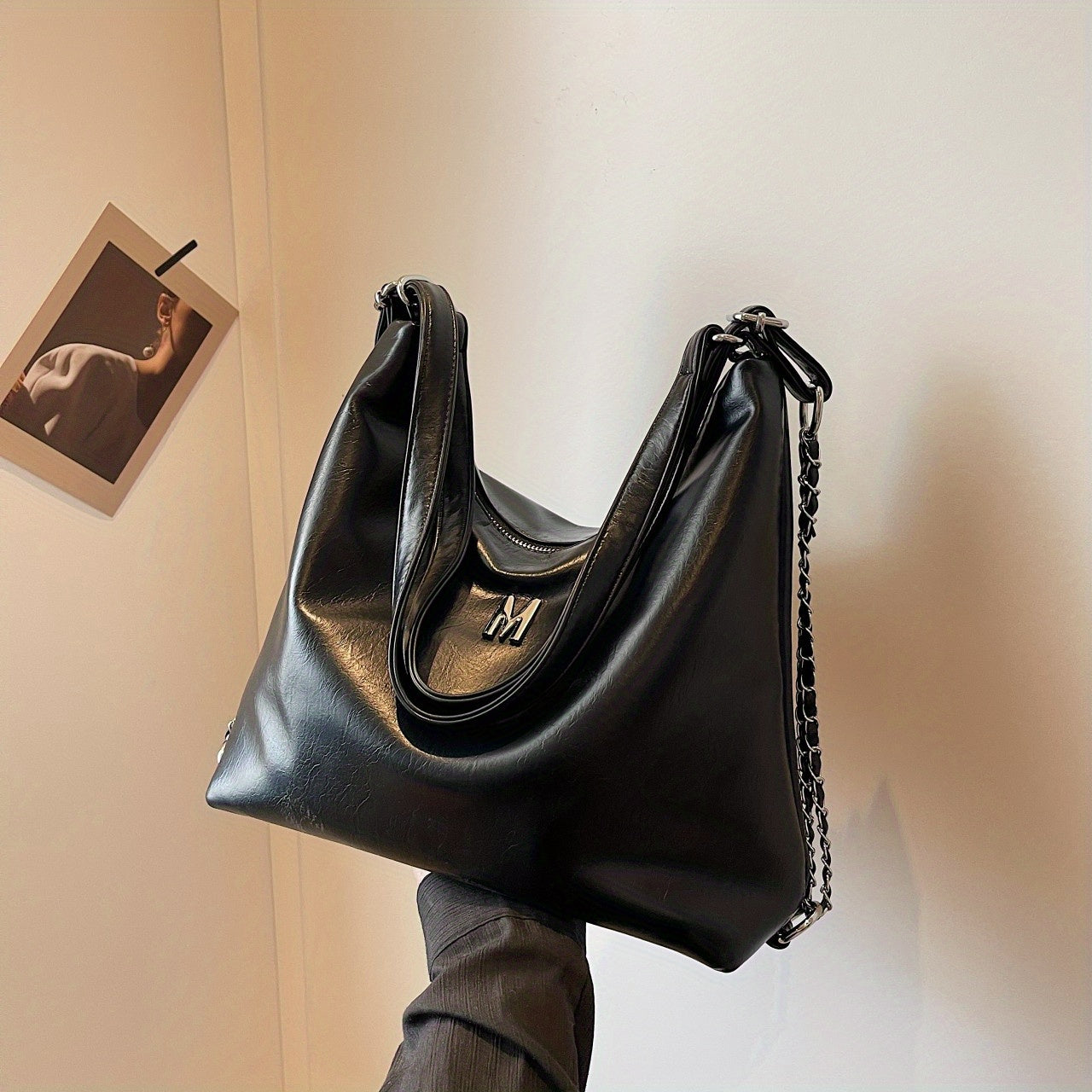 Metal Chain Large Capacity Tote Bag PU Leather Textured Shoulder Bag