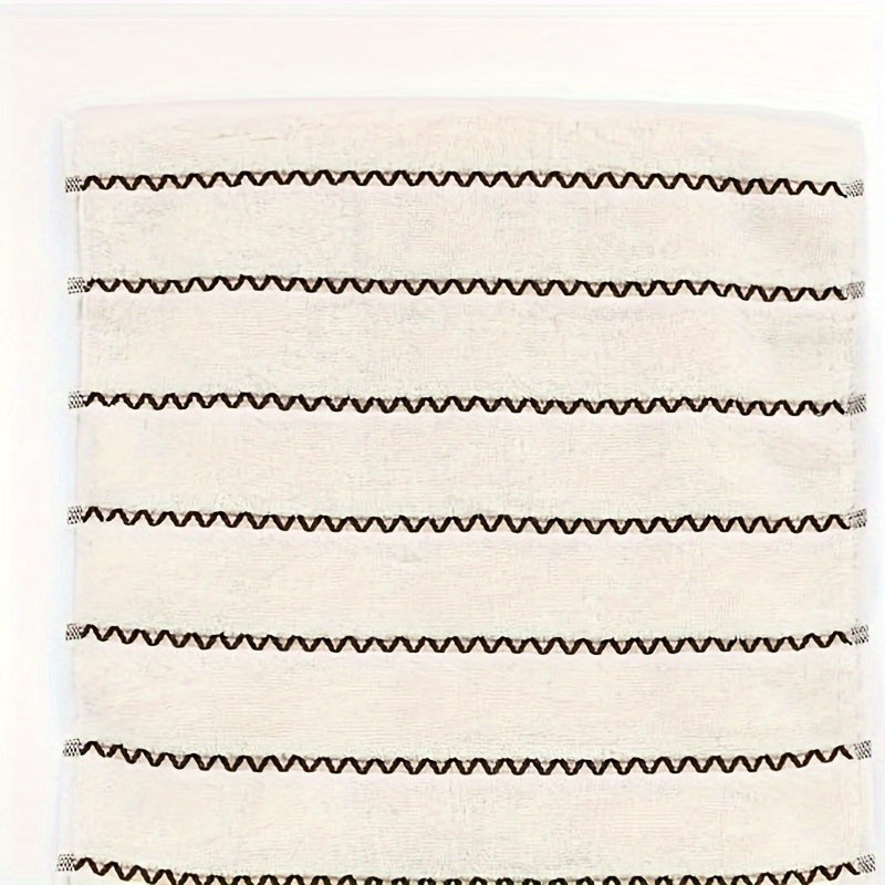 Wavy Striped Pattern Hand Towel Coral Fleece Soft Face Towel