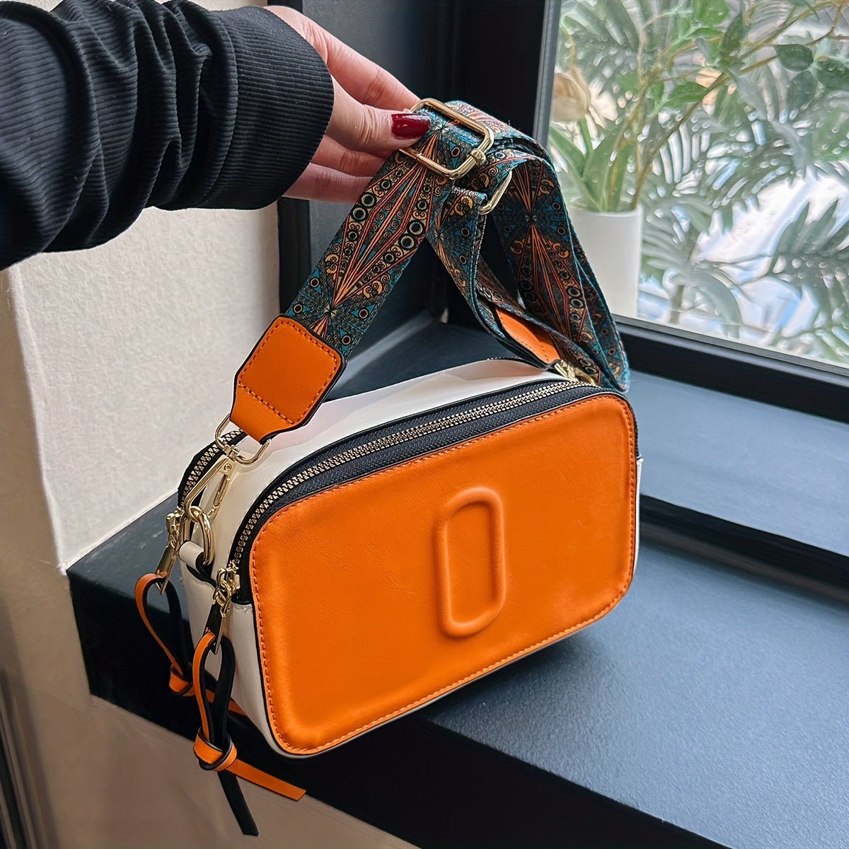 Vintage Square Crossbody Bag with Embossed Pattern