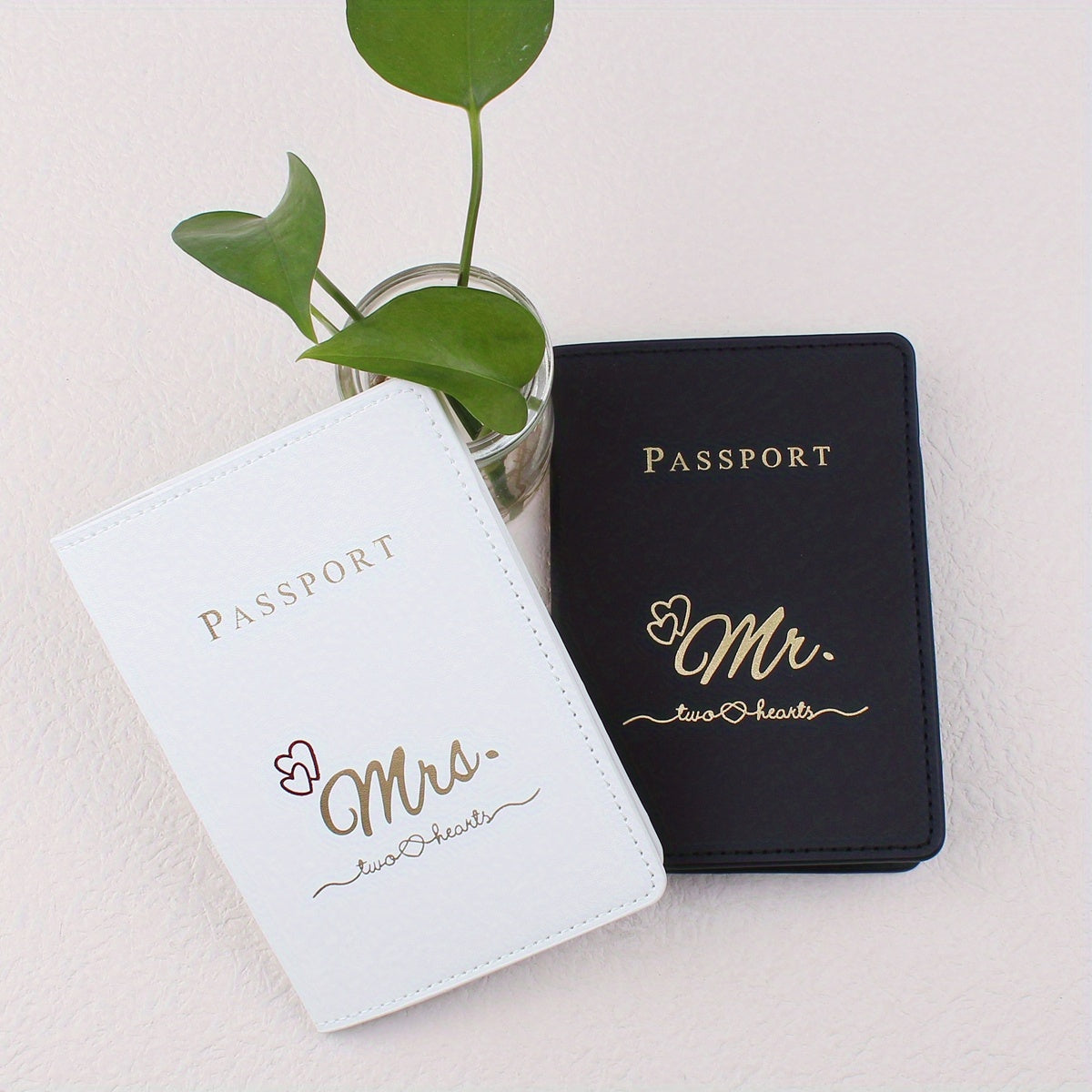 2pcs Mr &Mrs Passport Holder Travel Passport Holder Set
