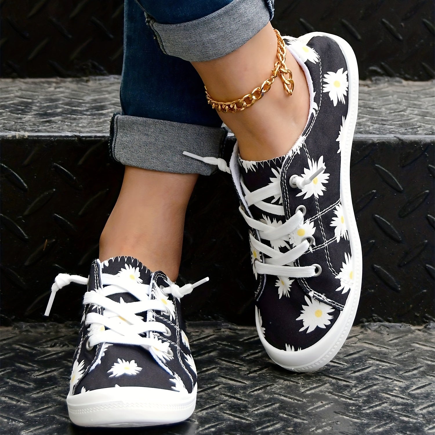 Women's Daisy Canvas Shoes Lace Up Sneakers Walking Flats