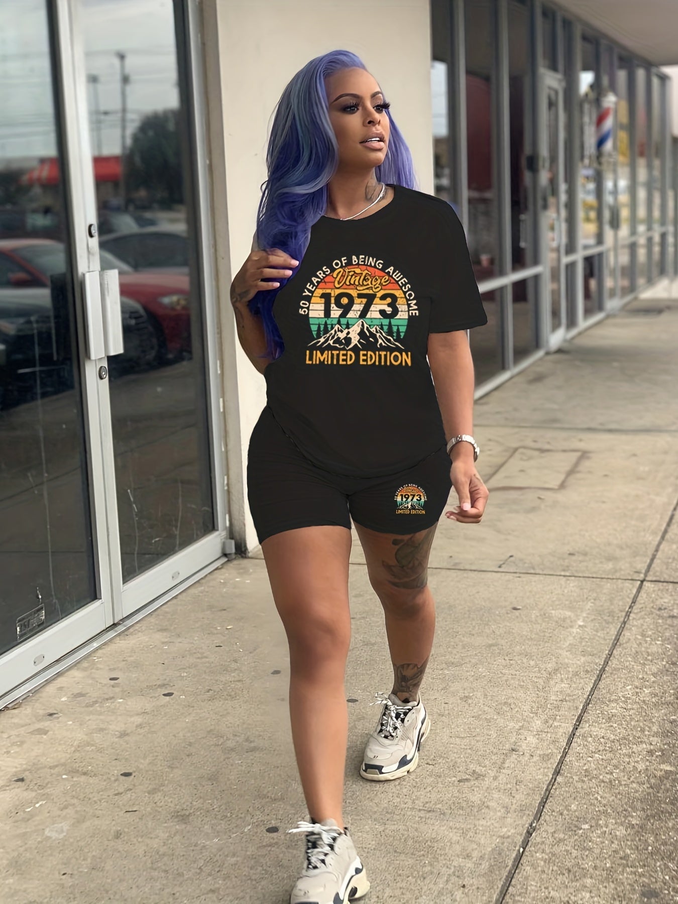 1973 Print Two-piece Set Crew Neck Tee & Slim Shorts Outfit Women's Clothing