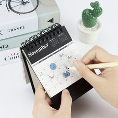 1pc Mini Desk Calendar - Minimalist Design