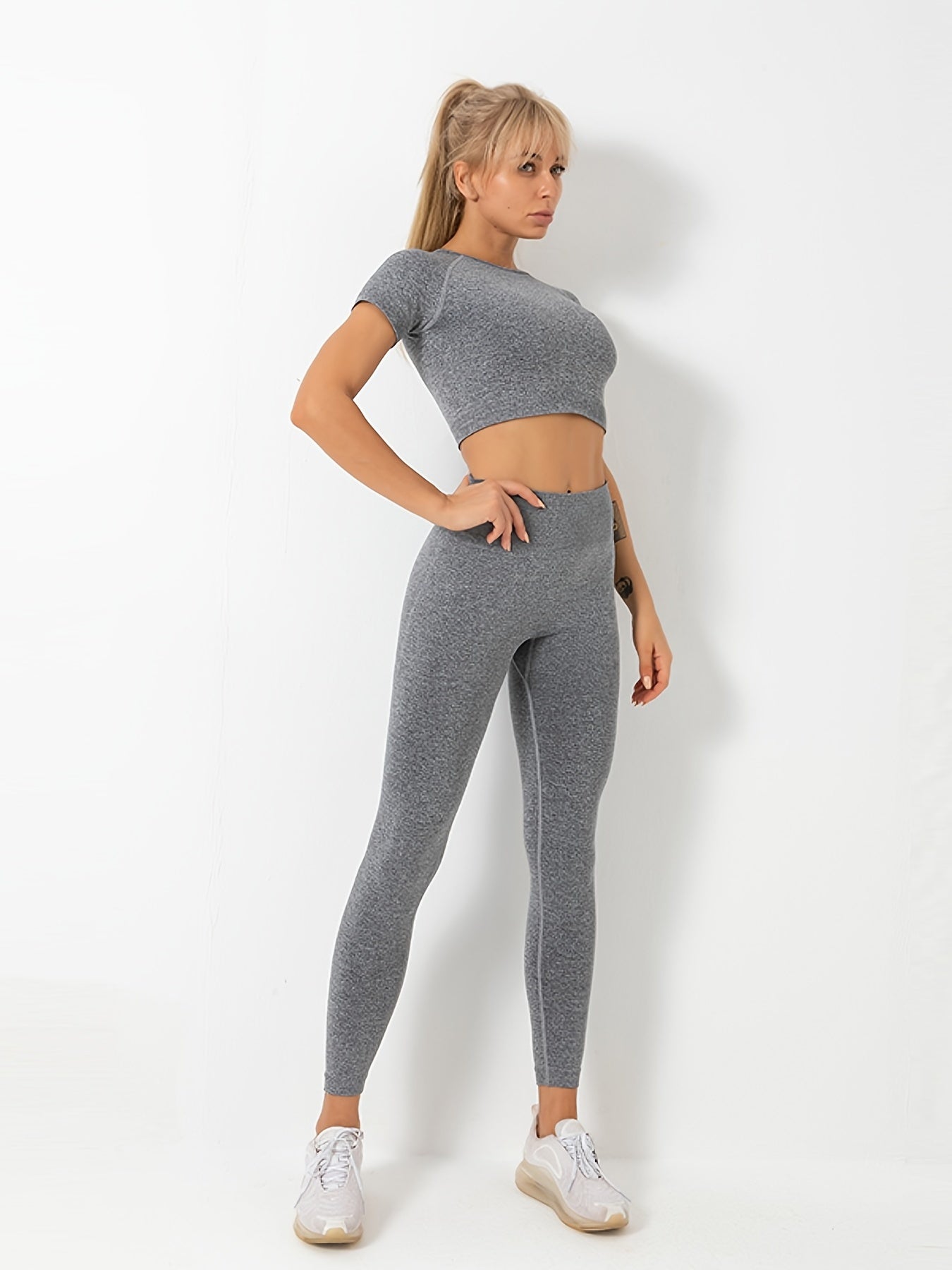2pcs Seamless Activewear Set with Butt Lifting Leggings and Top