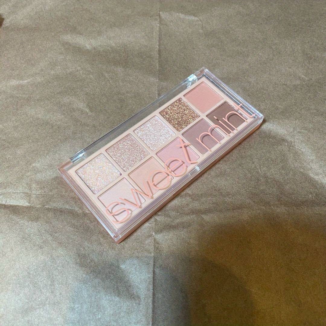 Eyeshadows Pearlescent Matte Shimmering Student Makeup