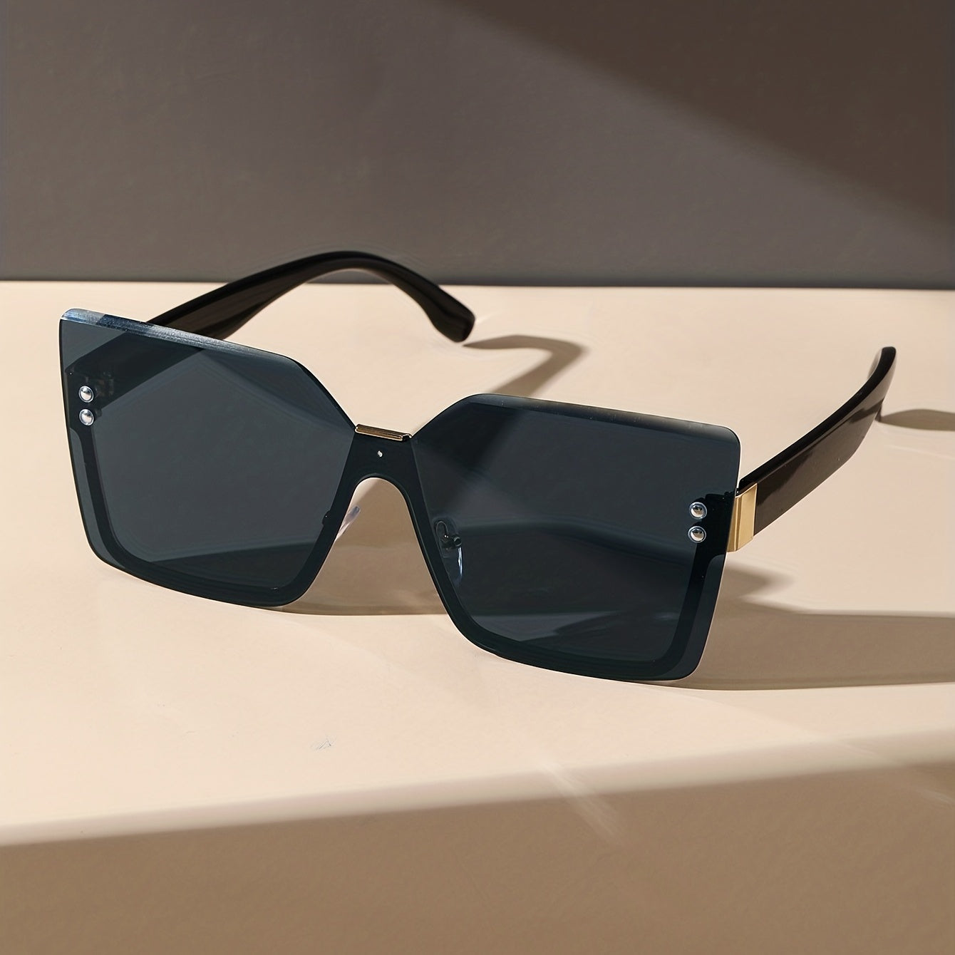 Square Rimless Sunglasses Retro Gradient UV400 Sun Shades for Summer Beach
