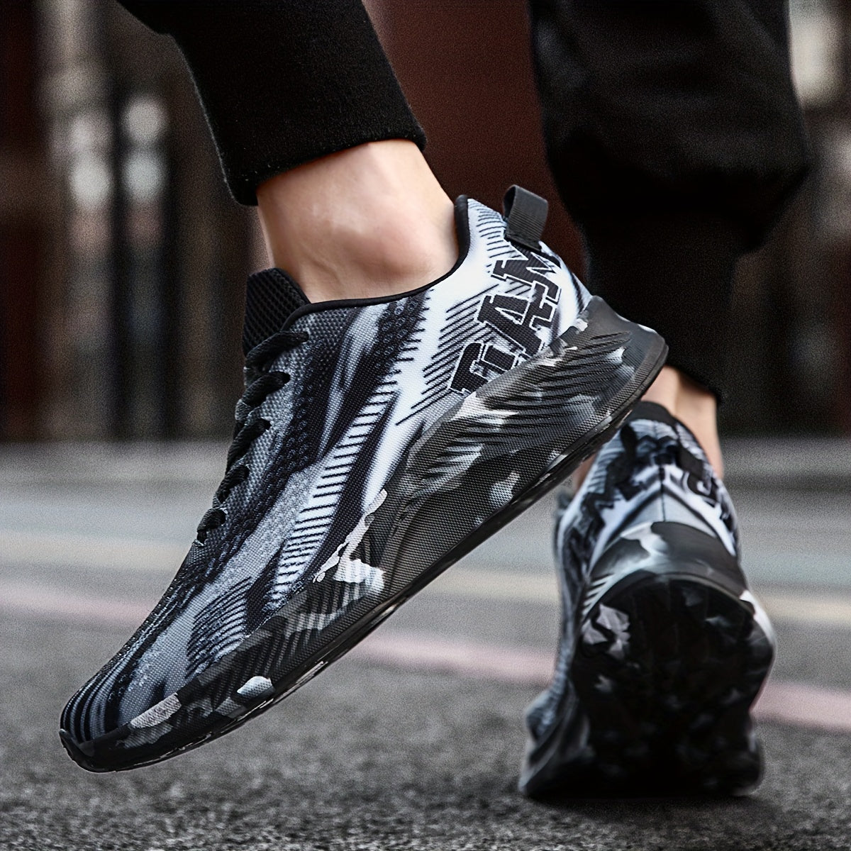 Men's Lightweight Casual Shoes Breathable Non Slip Sneakers
