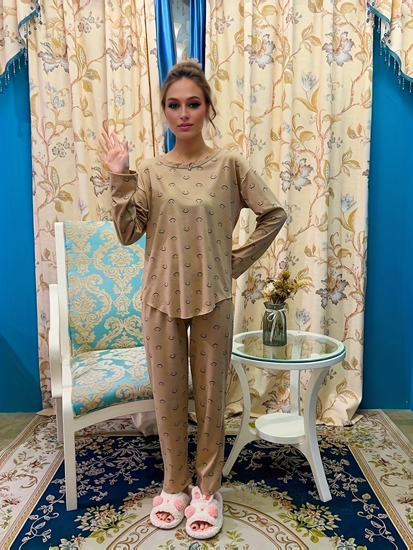 Smiling Print Lounge Set Crew Neck Top & Pants Women's Loungewear