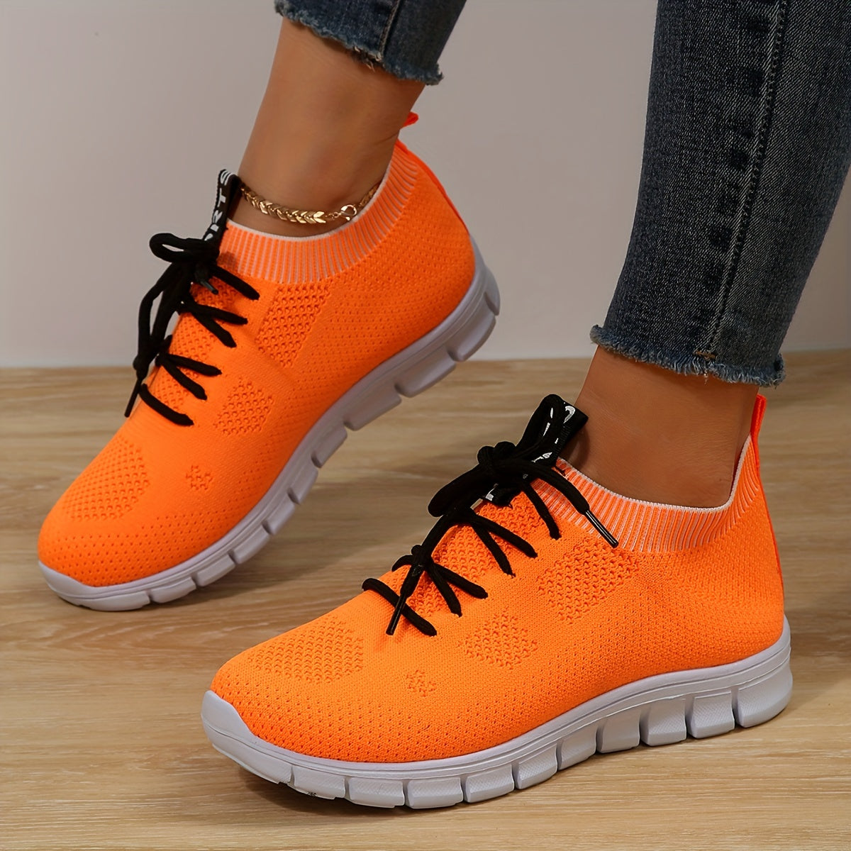 Women's Breathable Lightweight Sports Shoes Comfortable Lace Up Running Shoes