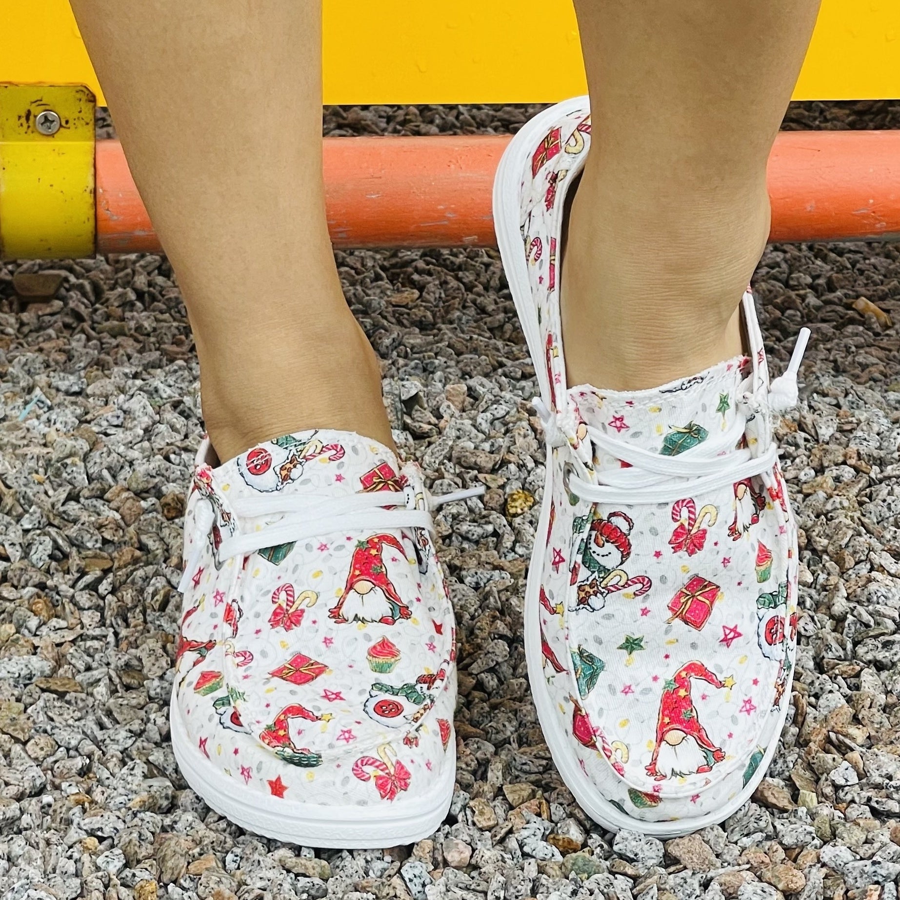 Women's Christmas Santa Claus Lace Up Canvas Shoes