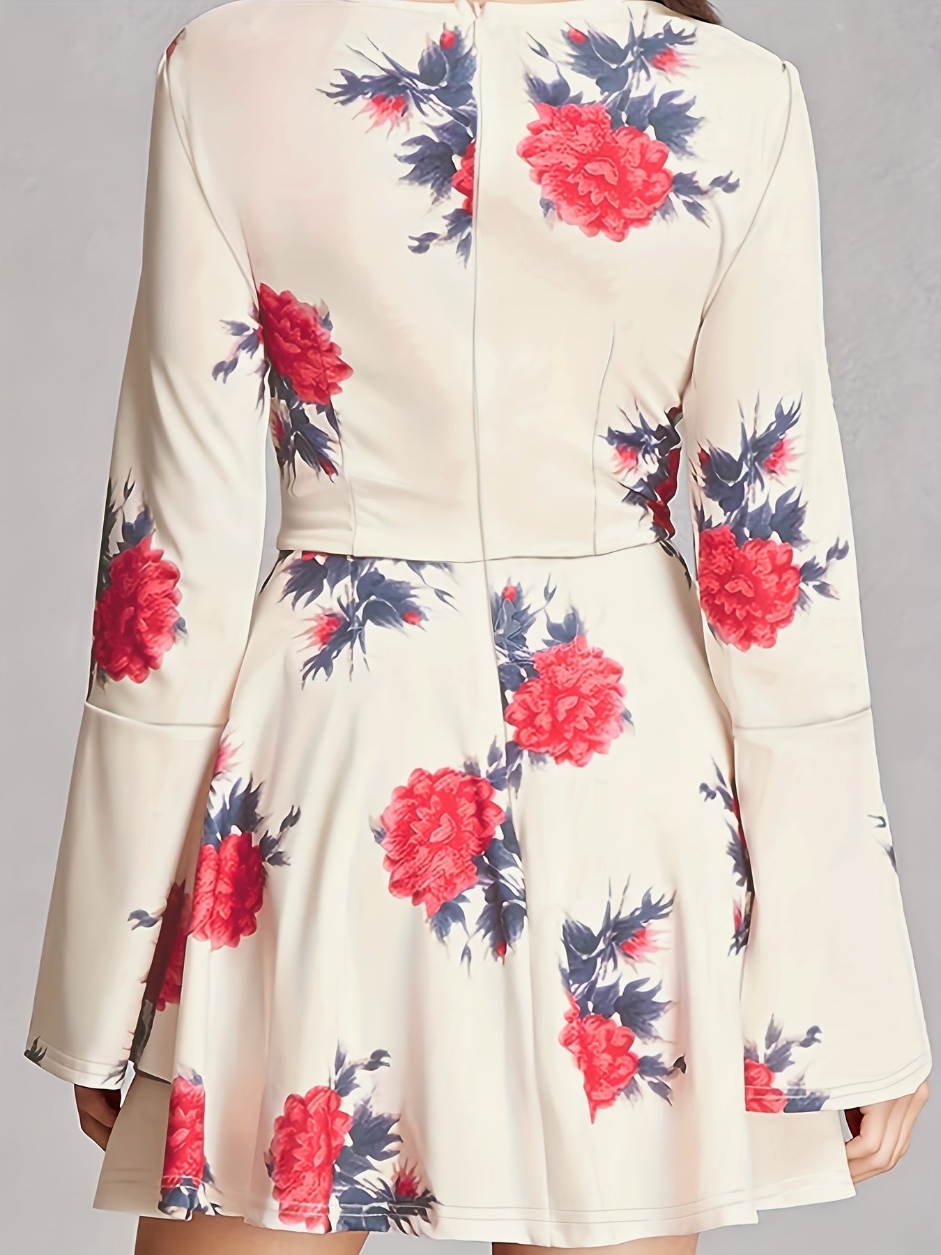  Floral Print Bell Sleeve Mini Dress