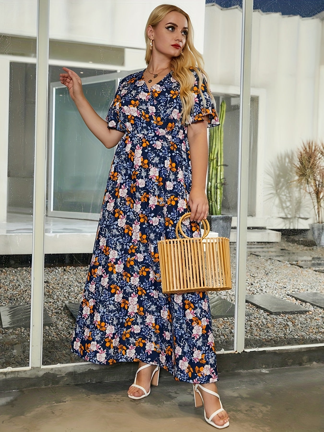  Floral Print Maxi Dress