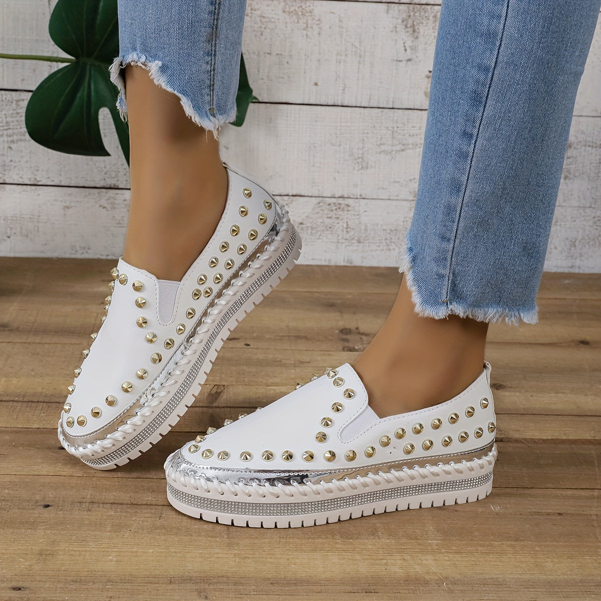 Metal Rivet Decor Preppy School Skate Shoes Flat Lightweight Loafers