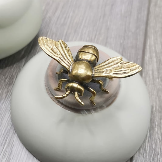 Brass Bee Small Ornaments Handcrafted Desk Decoration Gift