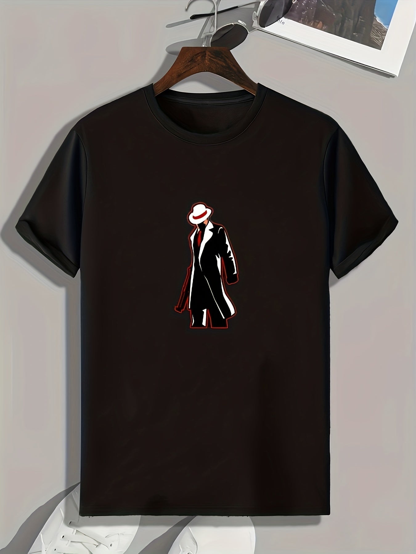 Mysterious Man Print Men's Graphic T-shirt for Summer