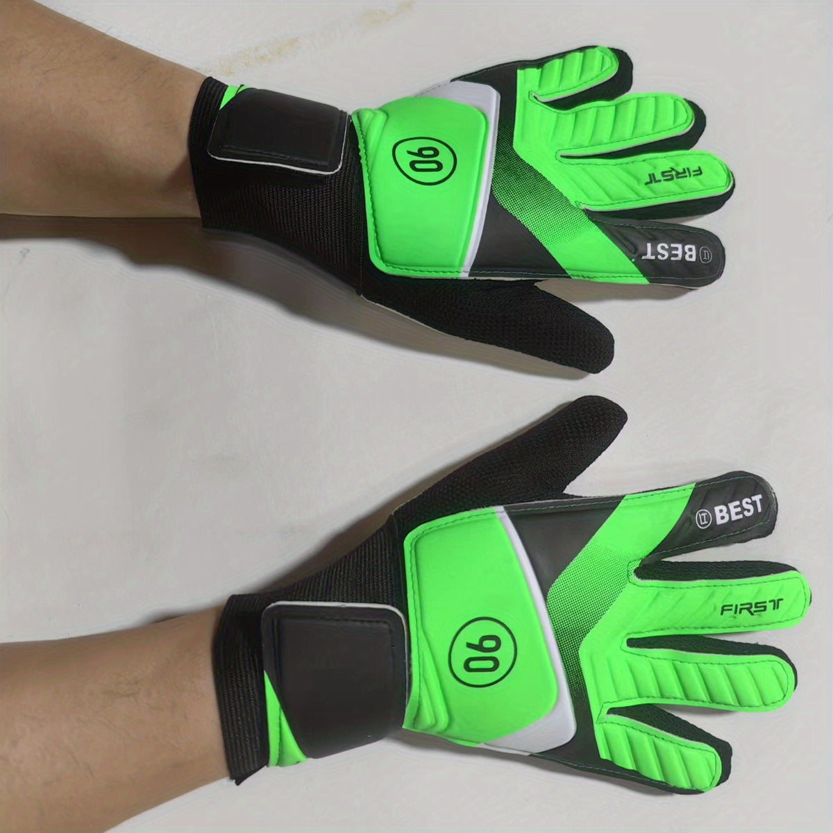 Anti Slip Dragon Goalkeeper Gloves Thickened Latex Training Gloves