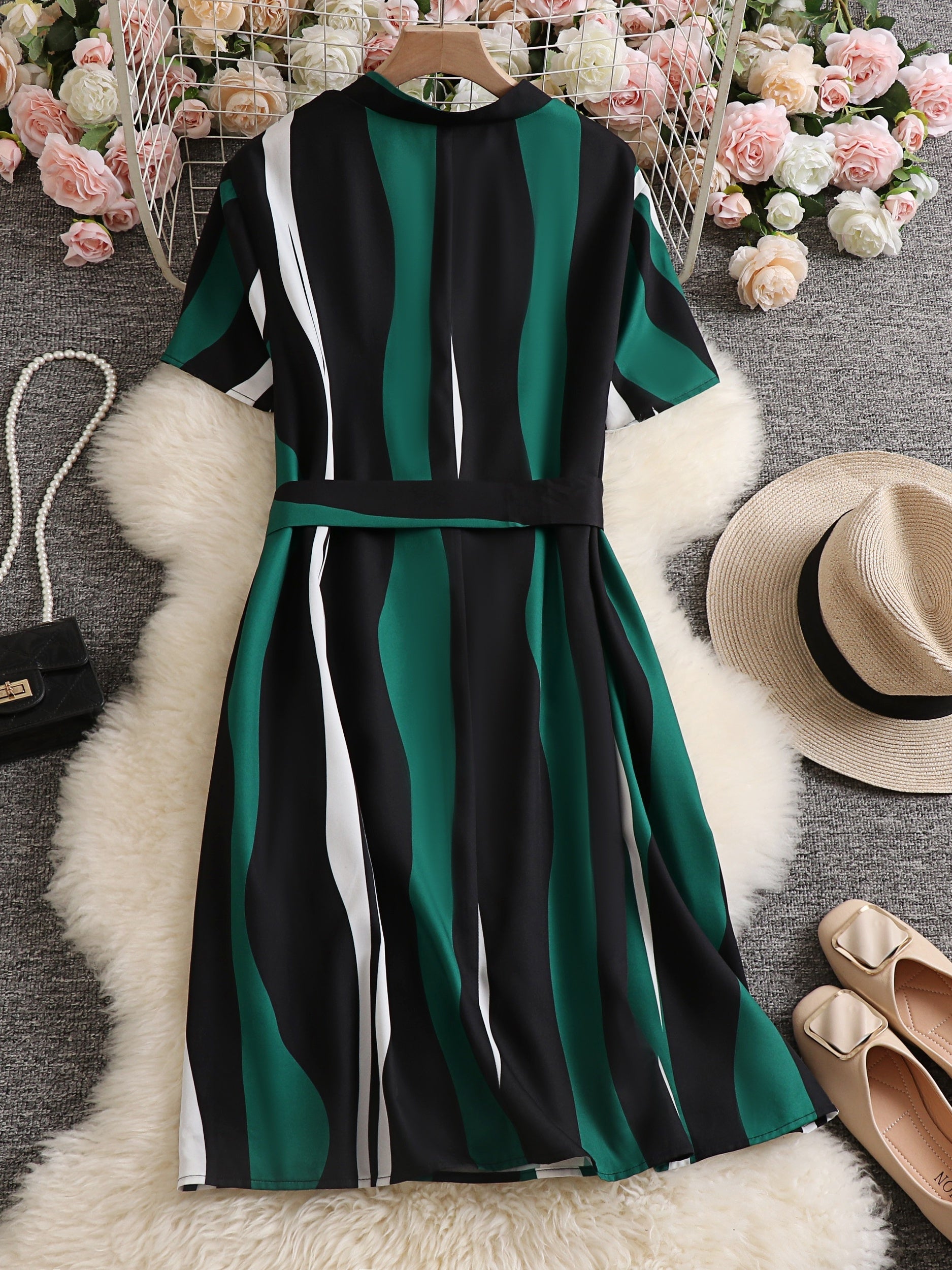  Women's Stripe Print Notched Neck Cap Sleeve Mini Dress