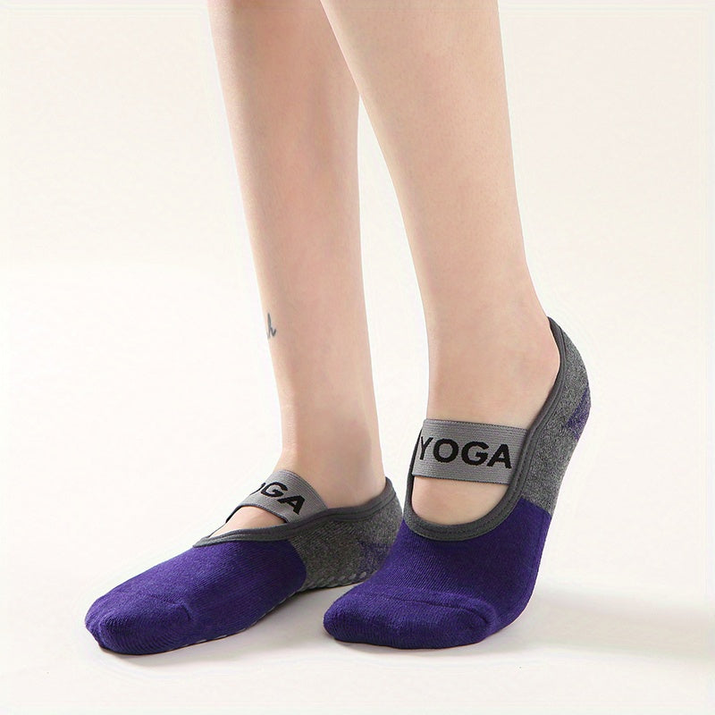 Two Tone Yoga Socks With Grips and Strap