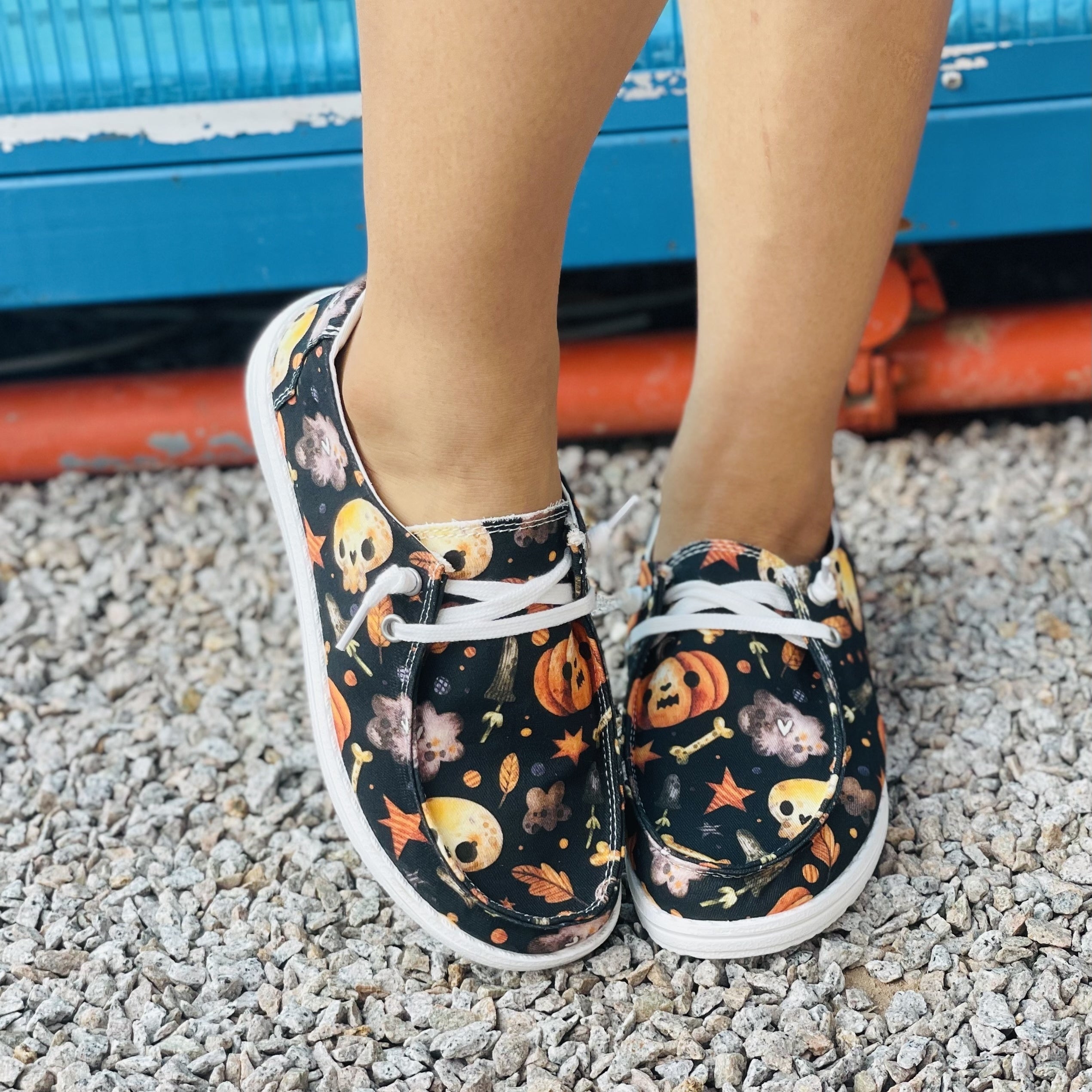 Women's Skull & Pumpkin Pattern Shoes Lightweight Halloween Canvas Shoes