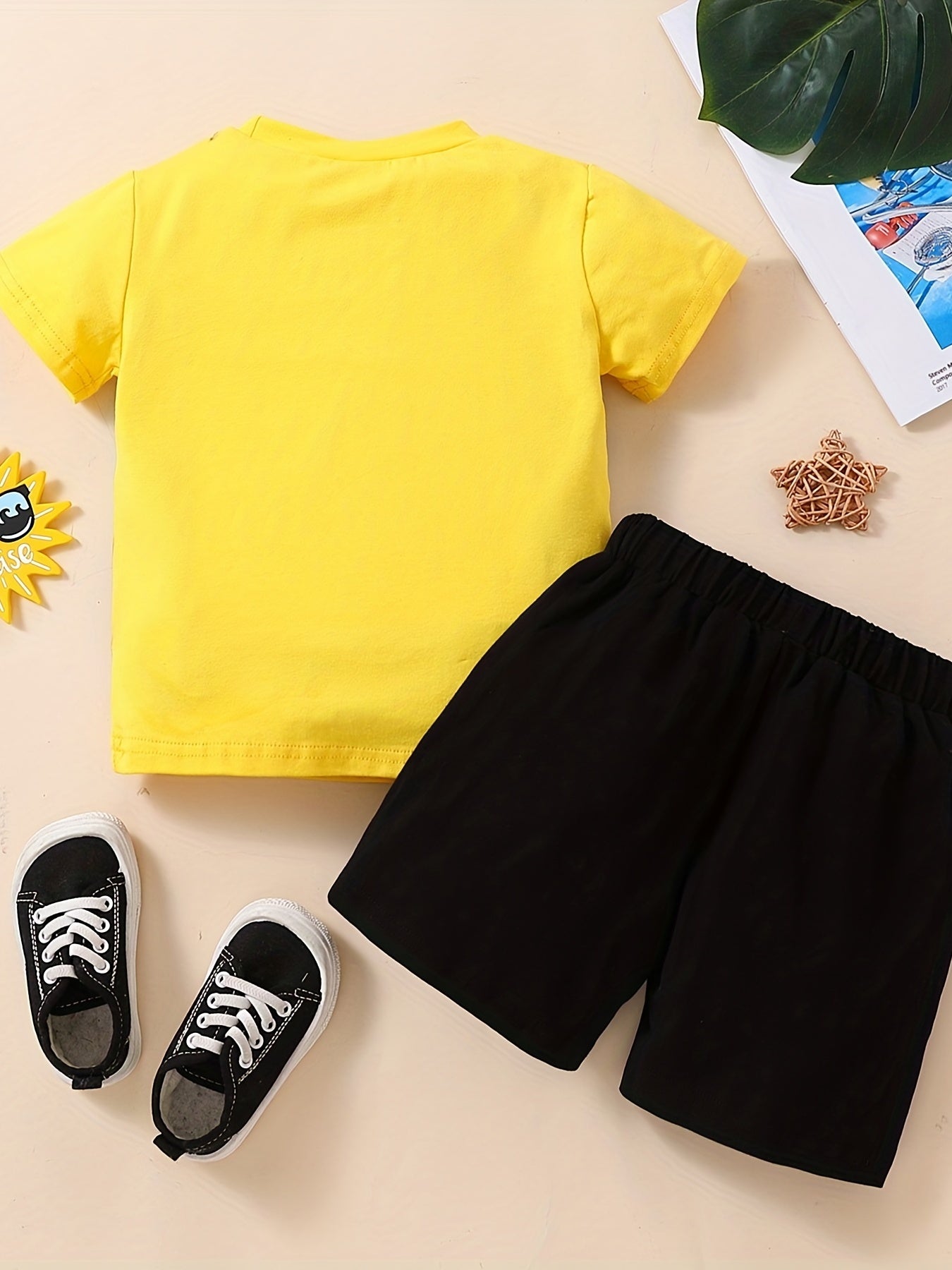 Boys Beach Print T Shirt And Shorts Set