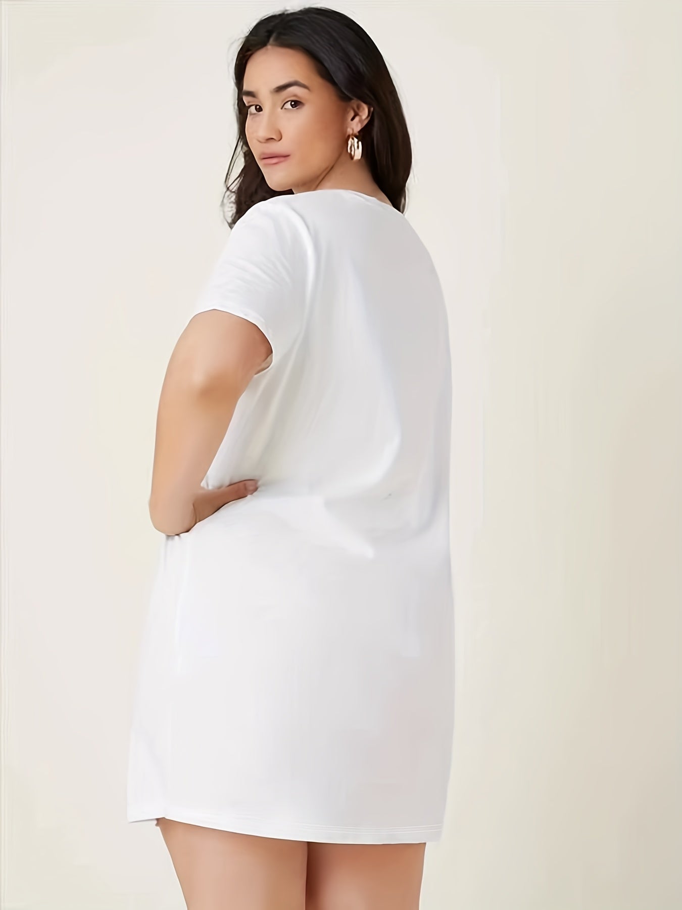  Solid Round Neck Short Sleeve Tee Dress