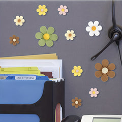 30pcs Colorful Flower Pattern Thumbtacks, Various Sizes for Softwood Walls