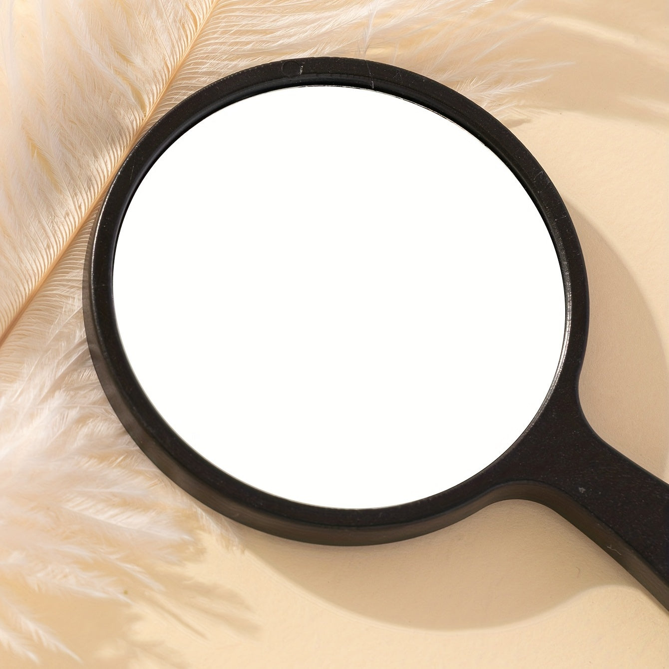 Round Makeup Vanity Mirror with Handle - Beauty Mirror