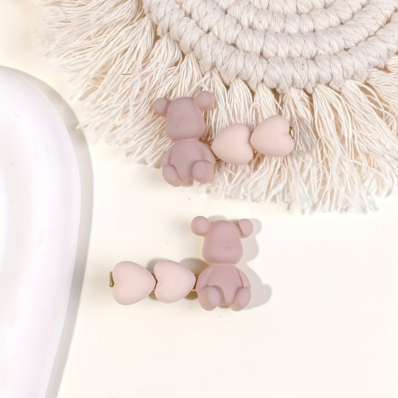 Resin Bear Heart Decor Hair Clip, Cute Cartoon Design