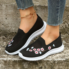 Women's Flowers Embroidered Flat Shoes Lightweight Slip On