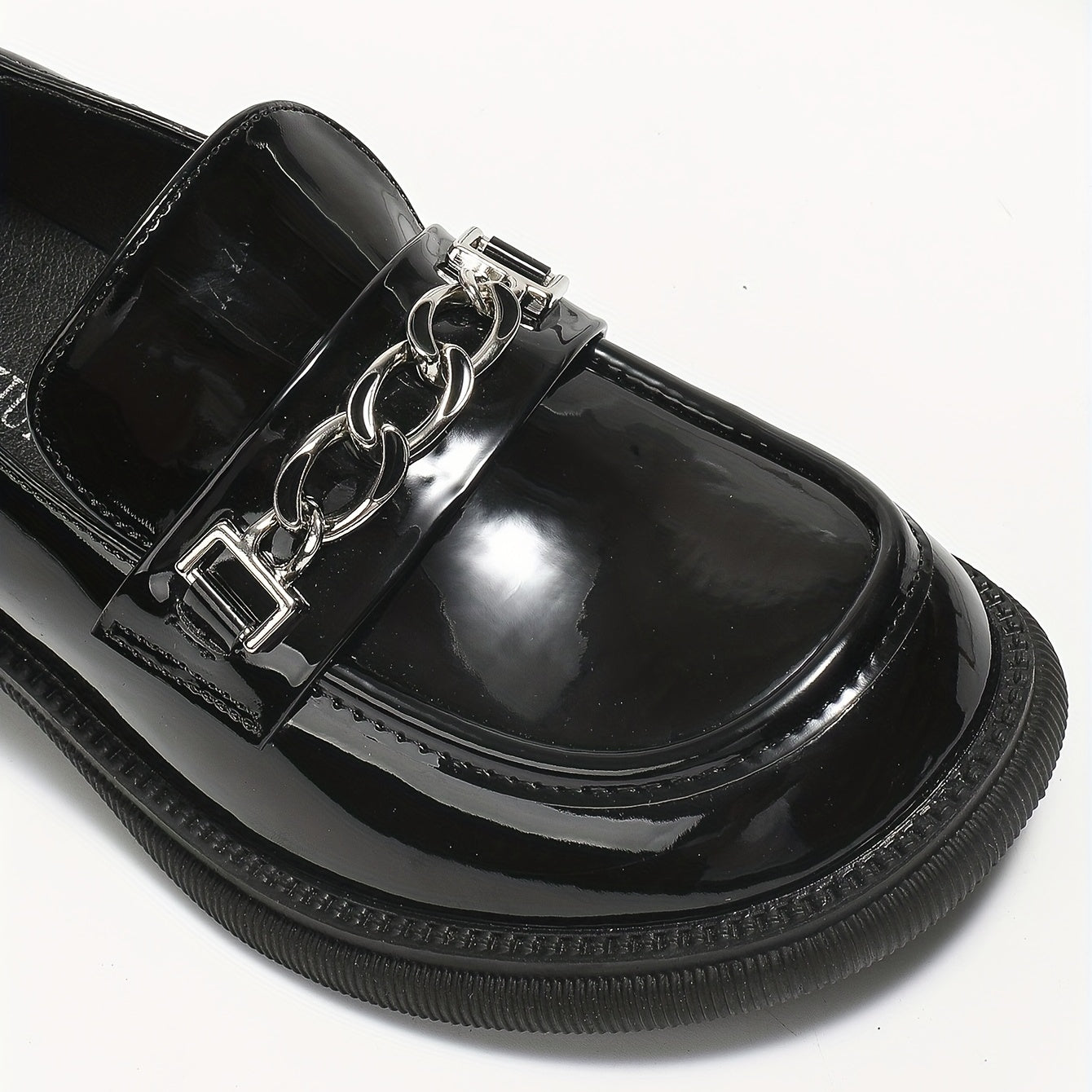 Women's Chain Decor Loafers Patent Leather Slip On Shoes