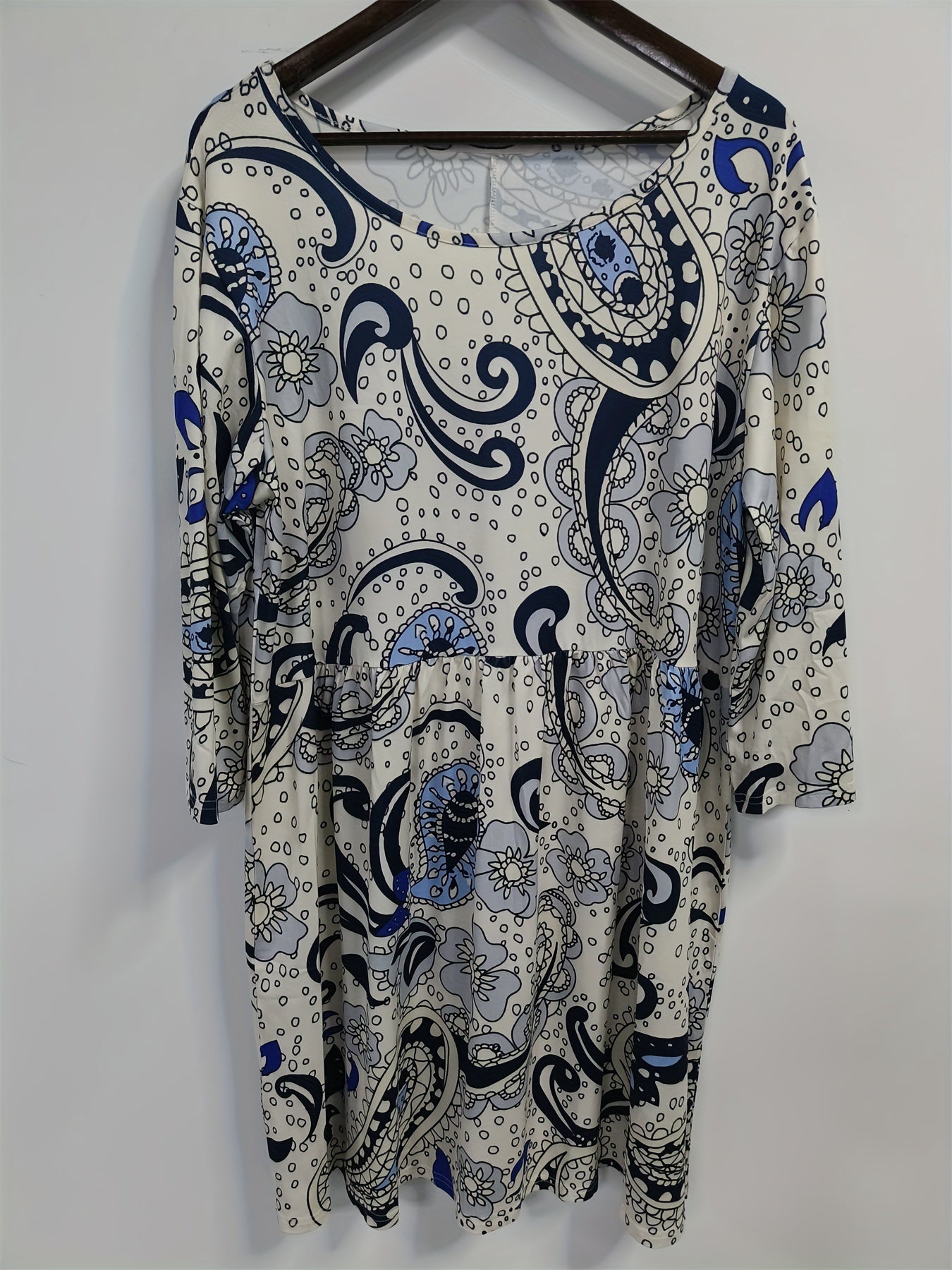  Paisley Print 3/4 Sleeve Round Neck Loose Fit Top