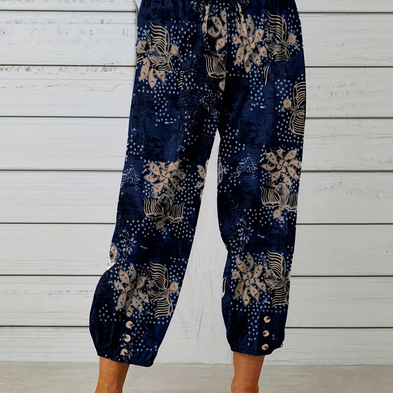 Leaf Patchwork Print Cropped Pants for Spring & Summer