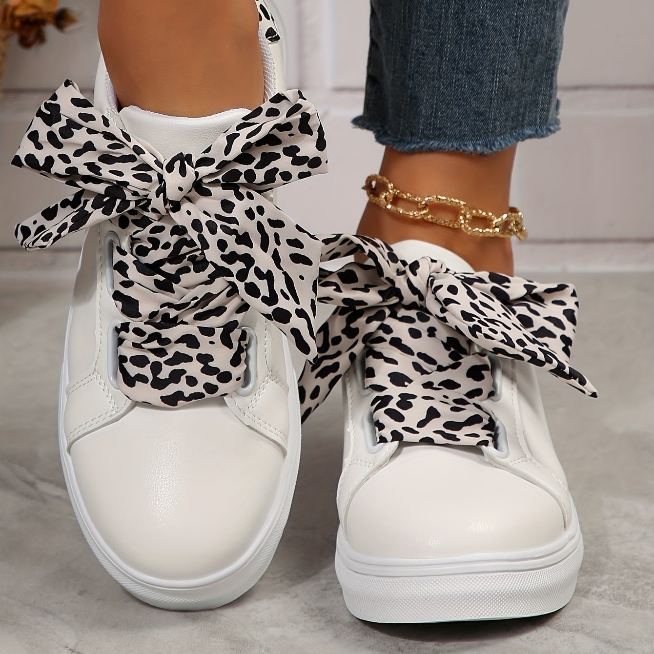 Leopard Print Sneakers Women's Casual Lace Up Lightweight Shoes