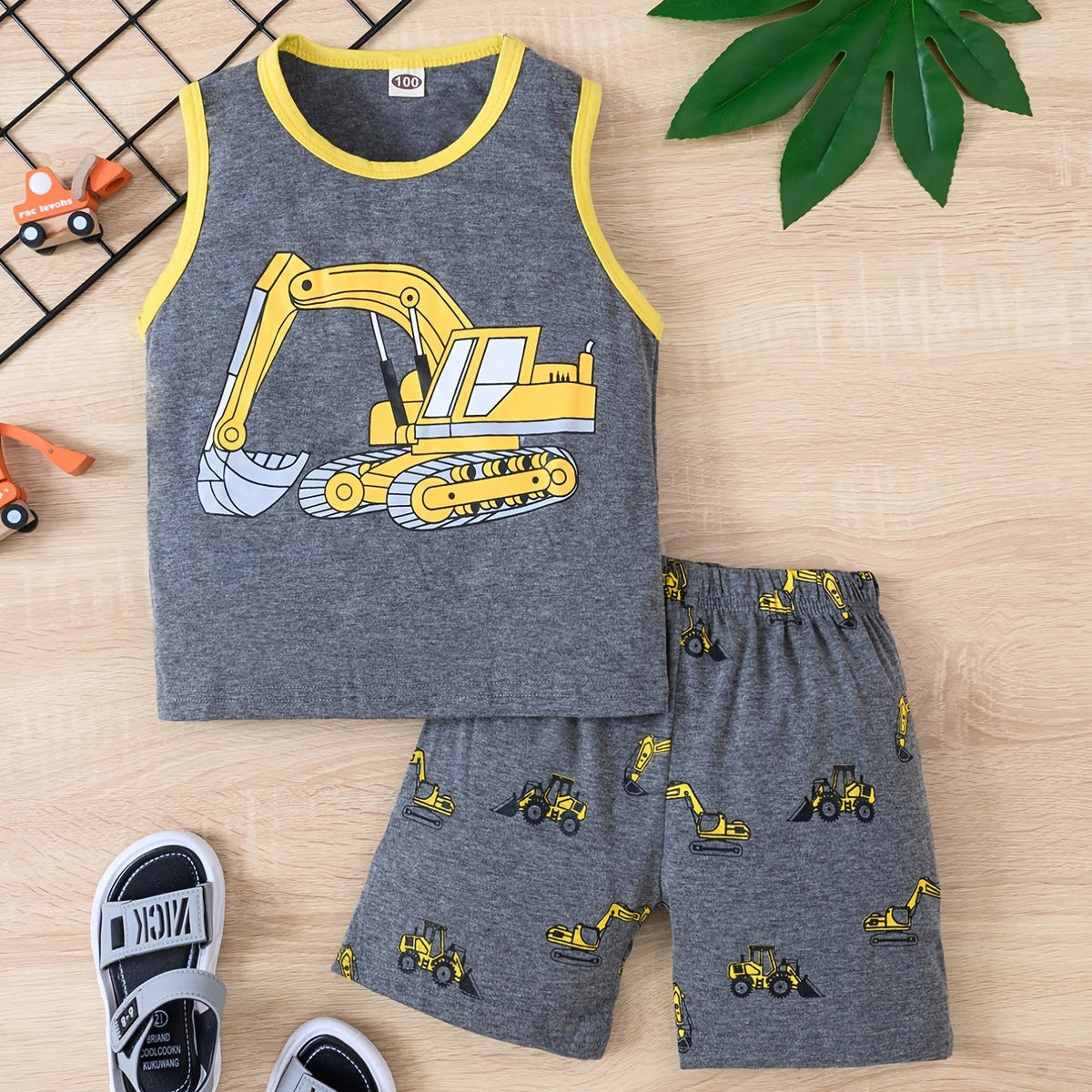 2pcs Excavator Print Tank Top & Shorts Set for Boys